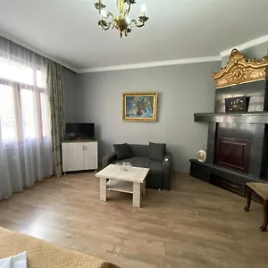 Гостевой дом Cozy On Europe Square